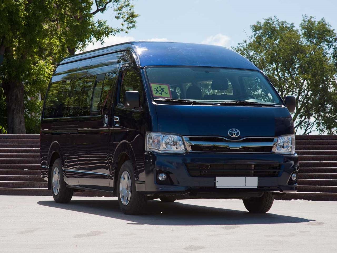 Заказ и аренда Toyota Hiace с водителем в Пензе - пенза-автобус